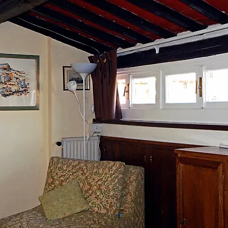 Casa Delle Eroidi 펜션 *