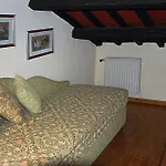 Casa Delle Eroidi Nyaraló