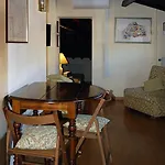 Casa Delle Eroidi Nyaraló